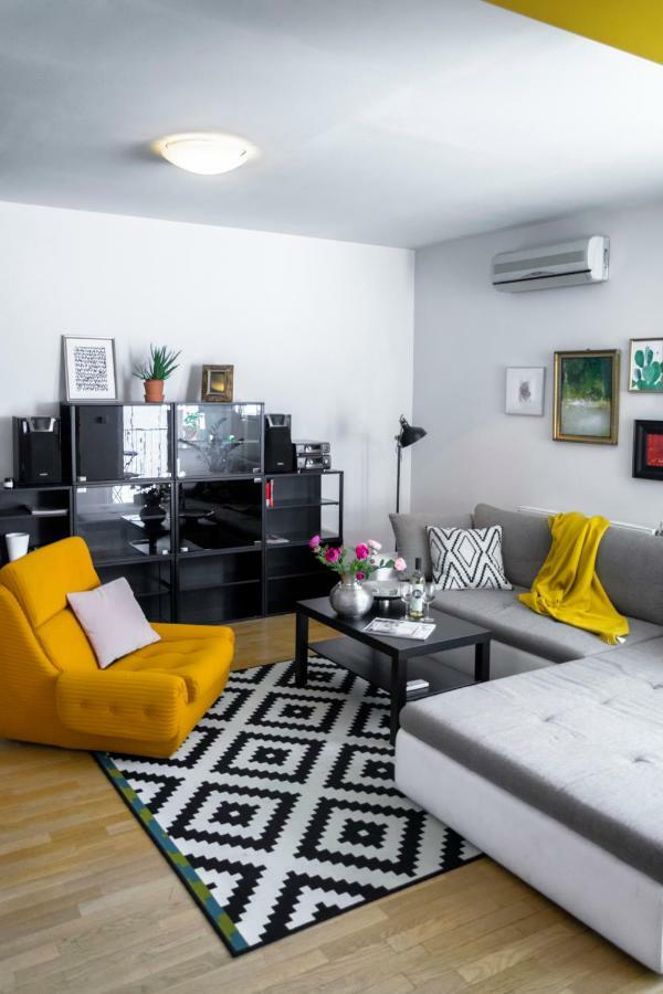 Pollock Apartment In Old Town Bratislava Exterior foto